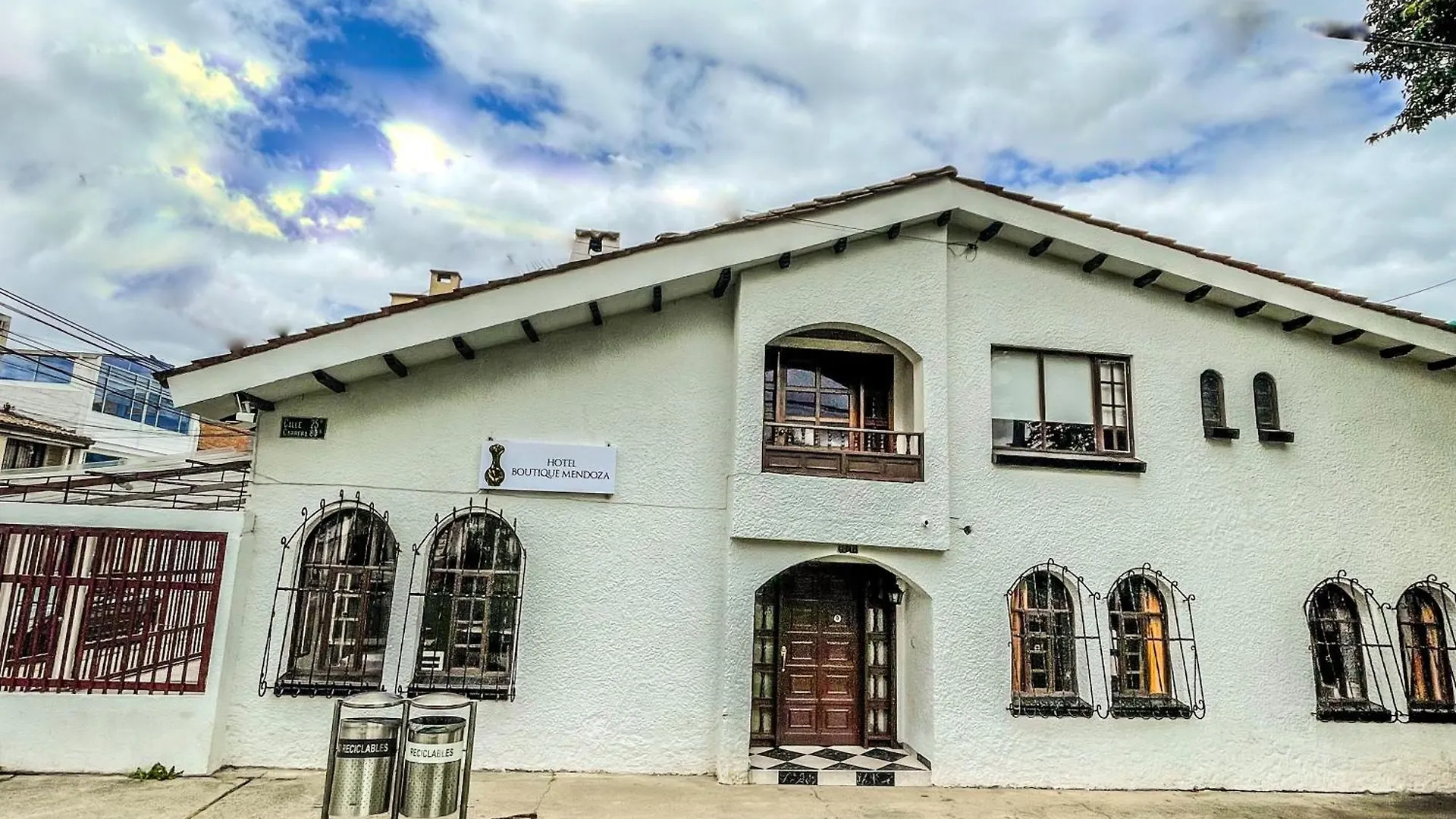 Hotel Mendoza Boutique - Cerca Aeropuerto El Dorado Bogotá