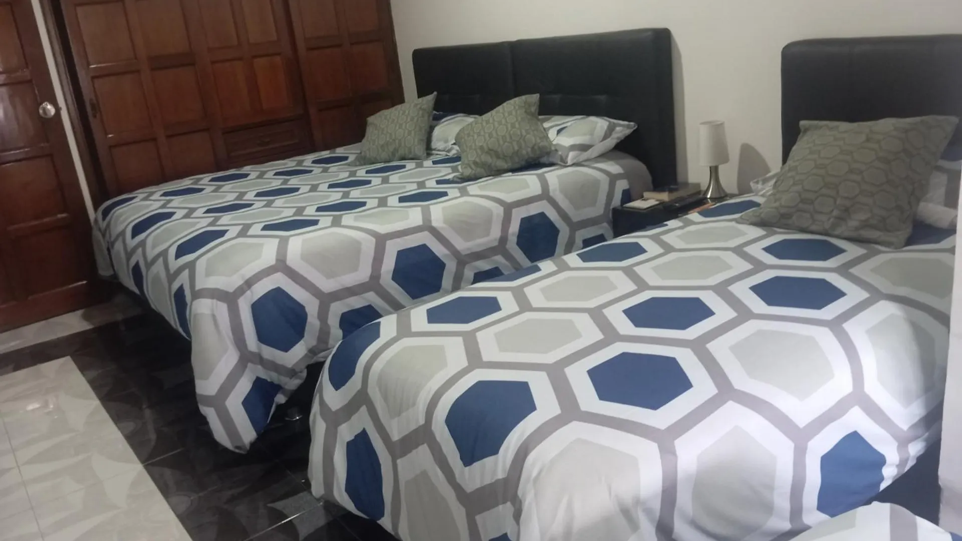Hotel Mendoza Boutique - Cerca Aeropuerto El Dorado Богота